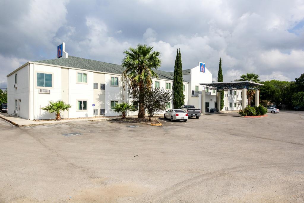 Motel 6 نيو بروانفيلز المظهر الخارجي الصورة